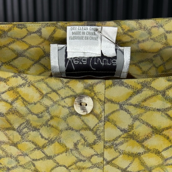 Women’s Vintage Vera Crutina Button Maxi Skirt Animal Print Silk Spandex Size 6 - Picture 4 of 4